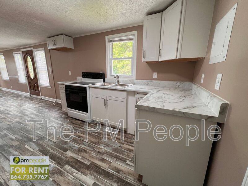 House for rent at 114 Radcliffe Dr, Easley, SC 29640