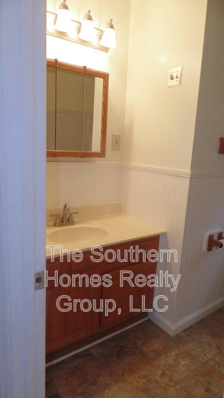 House for rent at 108 A Stanton Lane, Athens, TN 37303