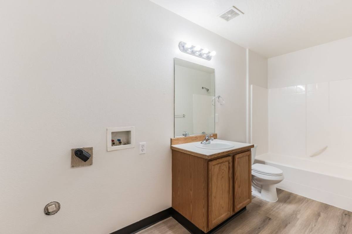 Townhouse for rent at 1812 E Coeur D'alene Ave, Post Falls, ID 83854