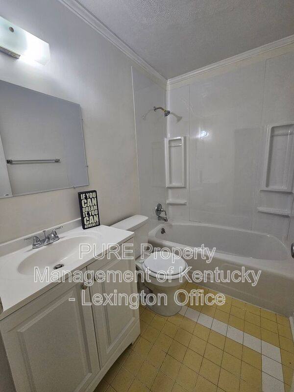Apartment for rent at 1685 Alexandria Dr #6B, Lexington, KY 40504