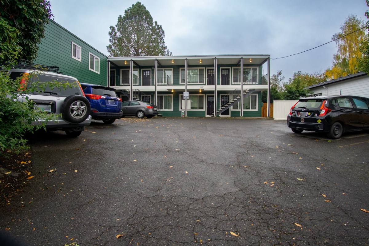 Apartment for rent at 4030 SE Holgate Blvd, Portland, OR 97202