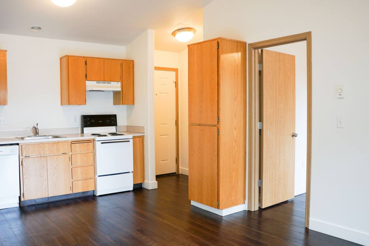 Apartment for rent at 130 SE 105th Ave, Portland, OR 97216