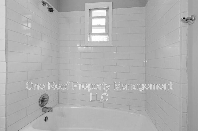 House for rent at 937 Metropolitan Ave #B, Kansas City, KS 66103