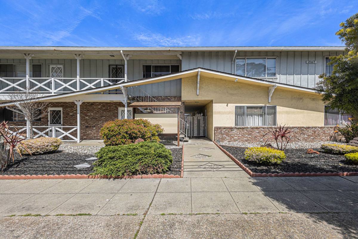 Apartment for rent at 2167 Otis Dr, Alameda, CA 94501