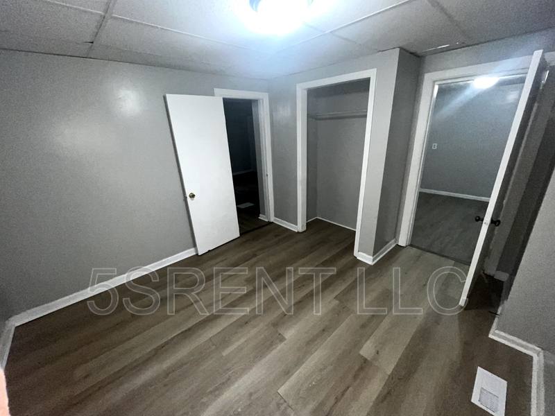 Apartment for rent at 240 S Mary Ellen St #B, South Lebanon, OH 45065
