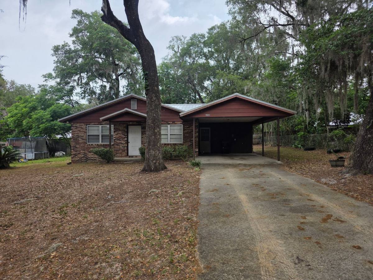House for rent at 6312 Magnolia St, Keystone Heights, FL 32656