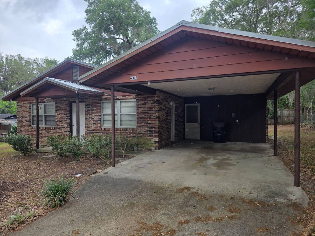 House for rent at 6312 Magnolia St, Keystone Heights, FL 32656