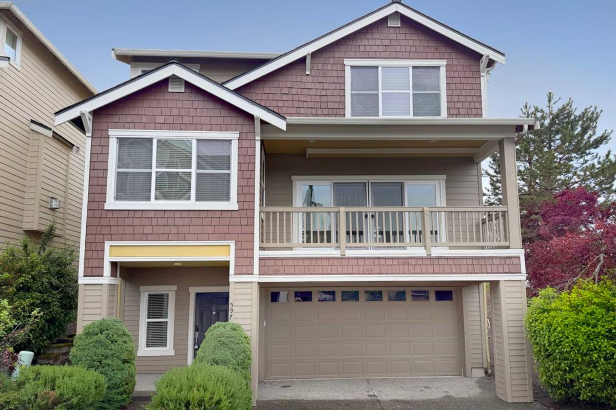 House for rent at 597 Alpine Ridge Place NW, Issaquah, WA 98027