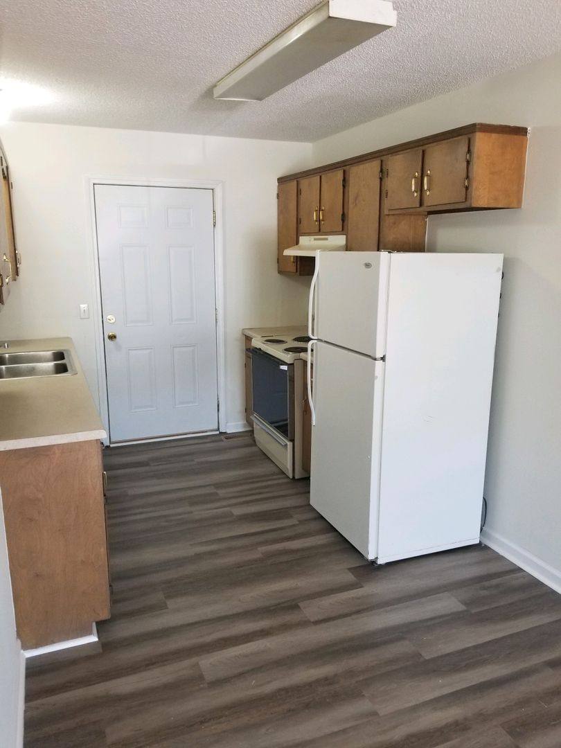 Apartment for rent at 1960 E First St, Crossville, TN 38555