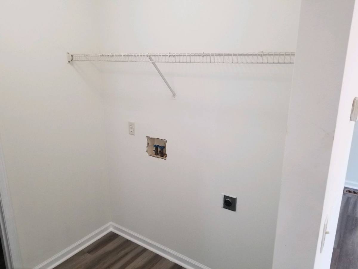 Apartment for rent at 1960 E First St, Crossville, TN 38555