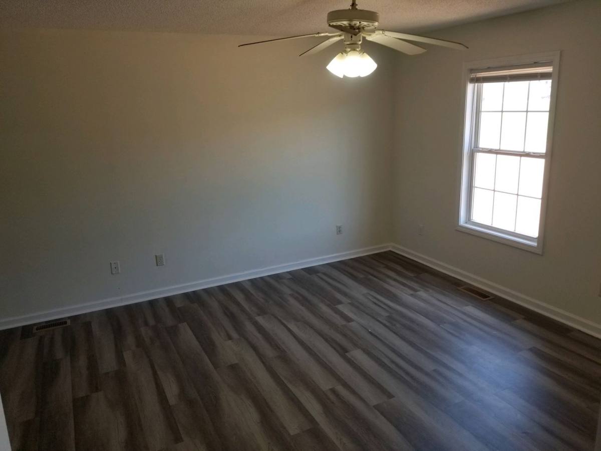 Apartment for rent at 1960 E First St, Crossville, TN 38555