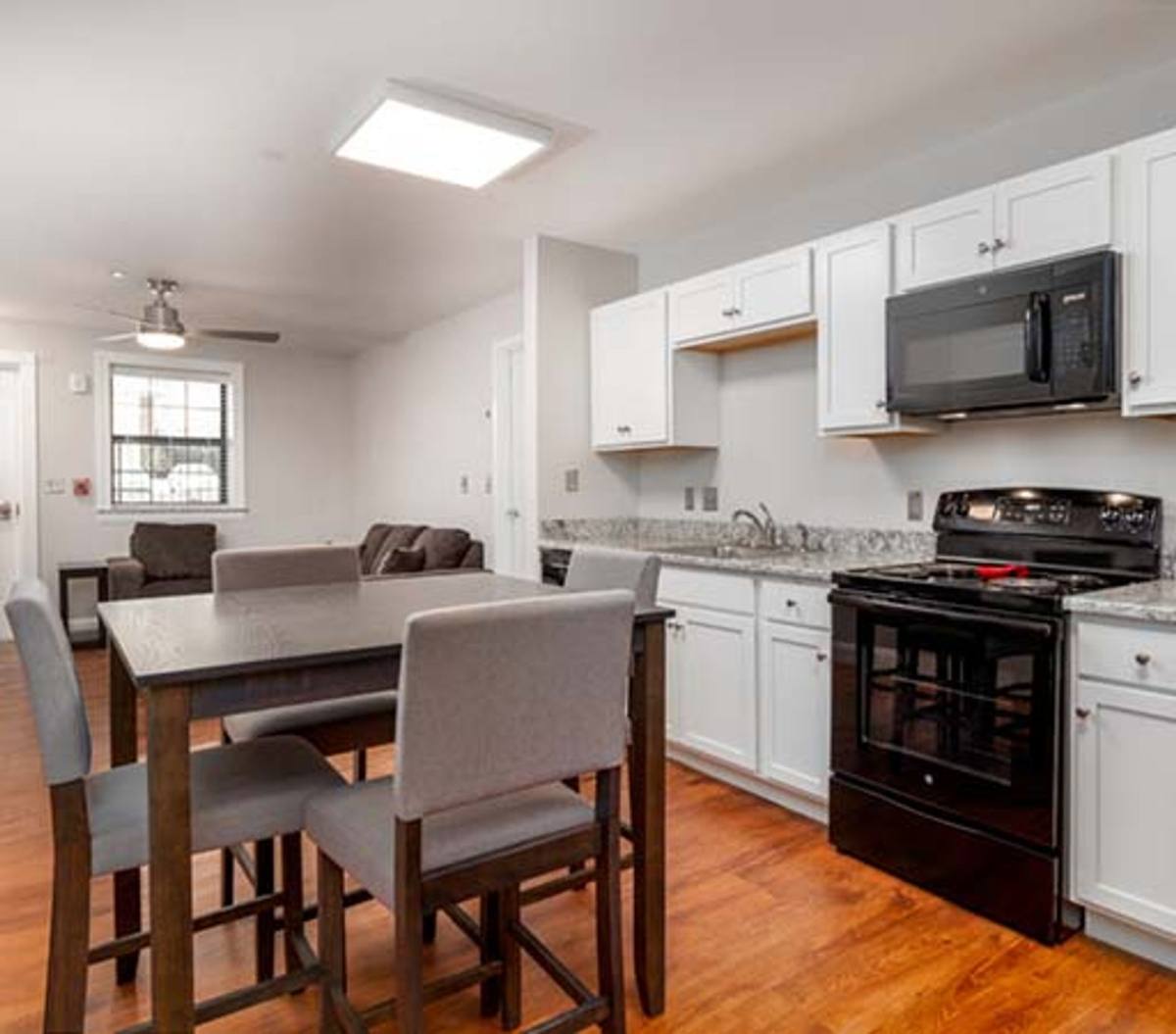Apartment for rent at 915 Englewood St, Greensboro, NC 27403