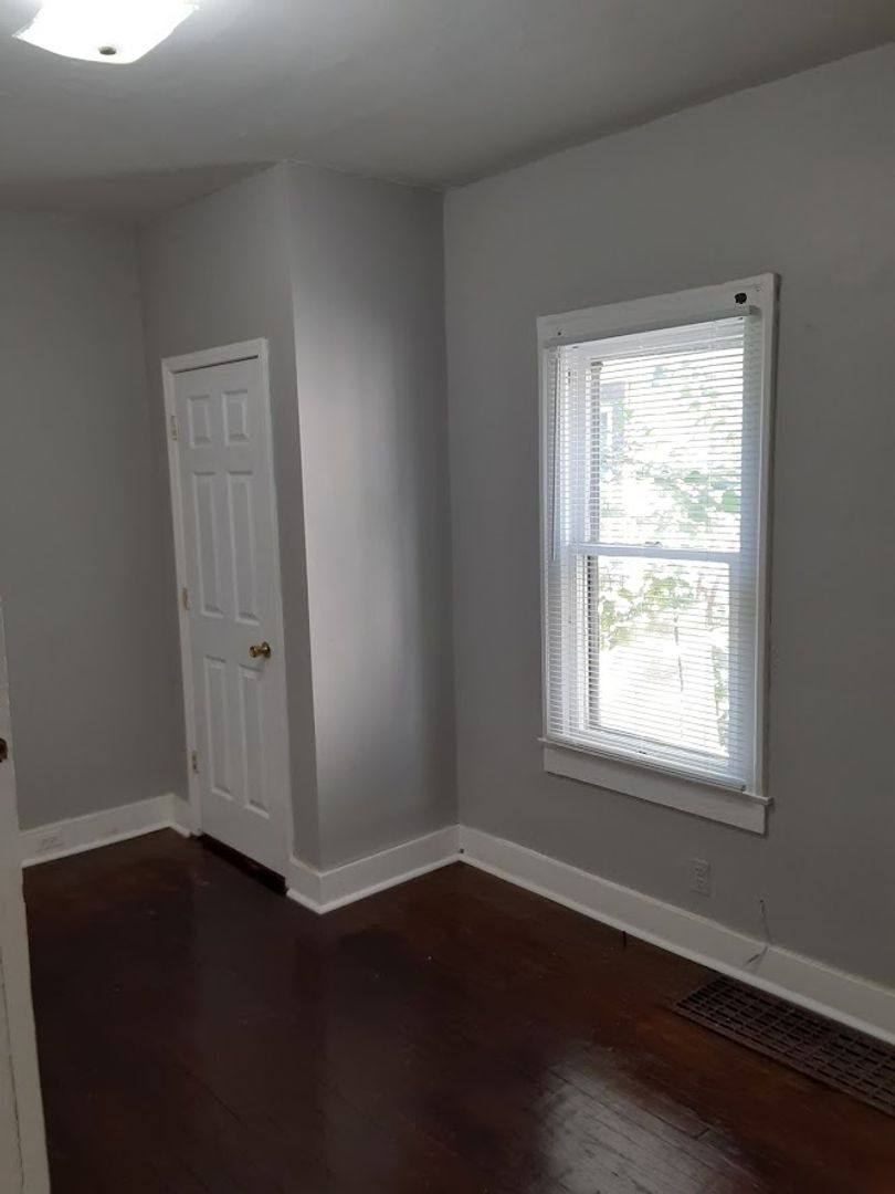 Apartment for rent at 112 S 46th St, Louisville, KY 40212