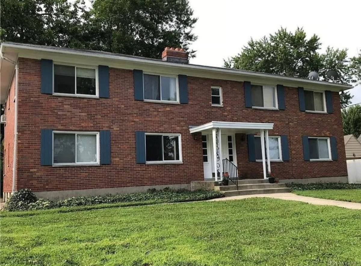 Apartment for rent at 562 E Dr, Dayton, OH 45419