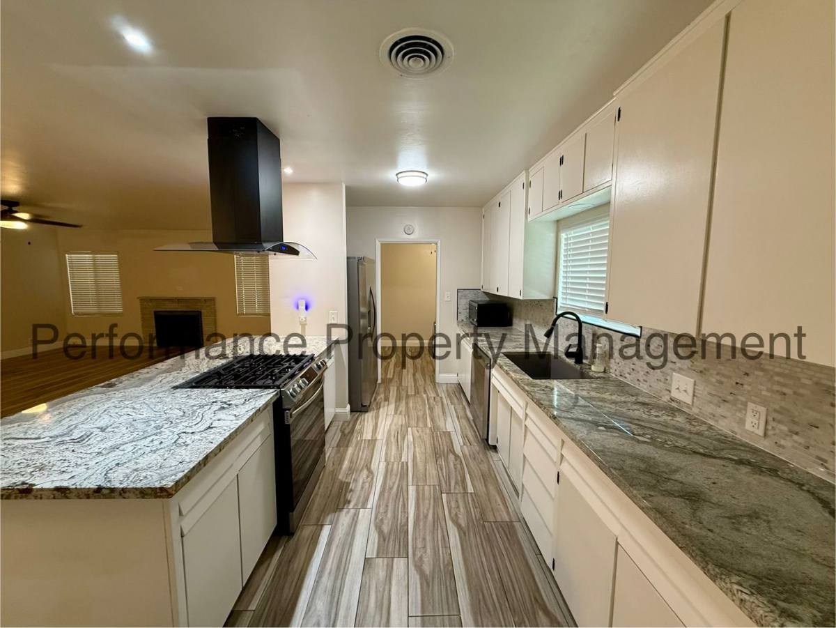 House for rent at 2401 Kayoming Way, Bakersfield, CA 93306