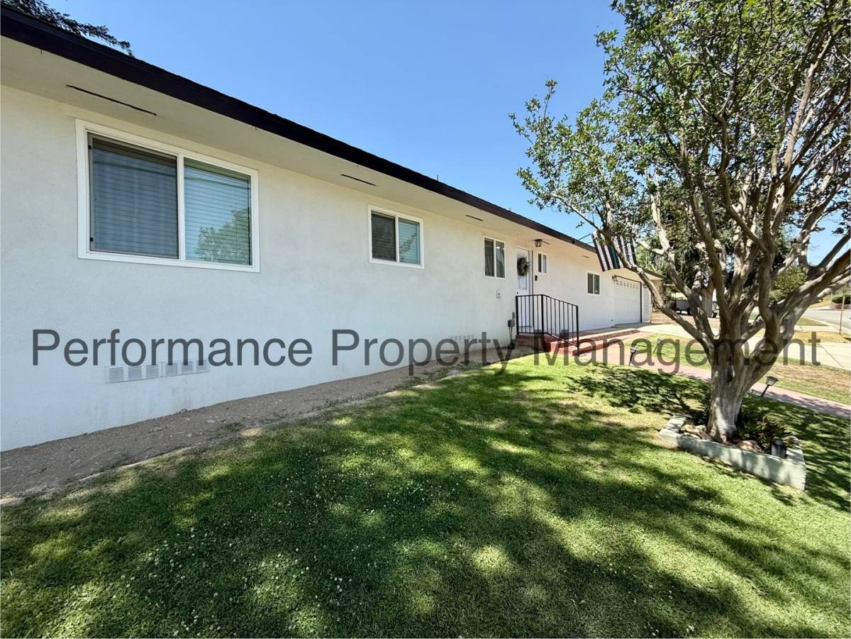 House for rent at 2401 Kayoming Way, Bakersfield, CA 93306