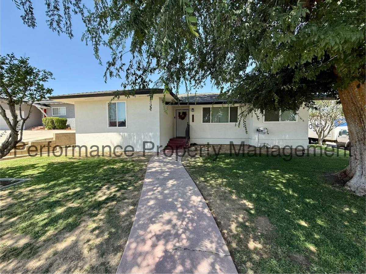 House for rent at 2401 Kayoming Way, Bakersfield, CA 93306
