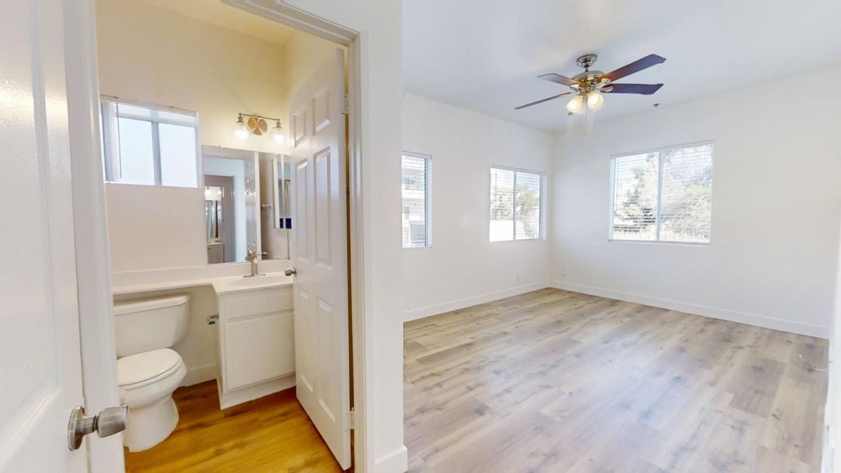 Apartment for rent at 11834 Avon Way, Los Angeles, CA 90066