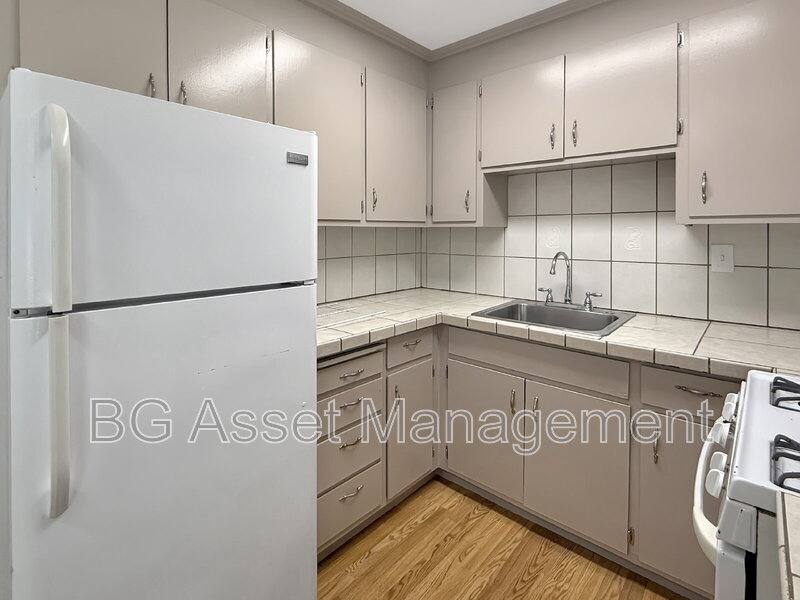 Apartment for rent at 1610 Sanford Ave #3, San Pablo, CA 94806