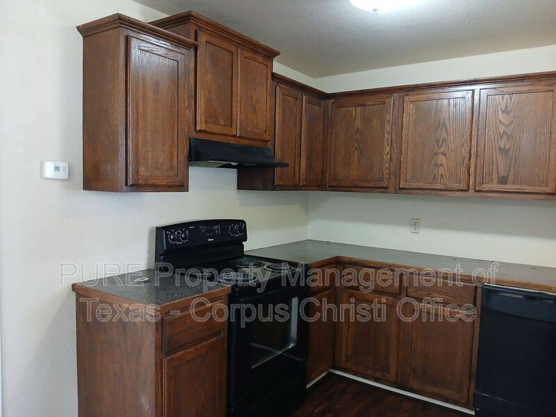 Apartment for rent at 901 Furman Ave #B, Corpus Christi, TX 78404