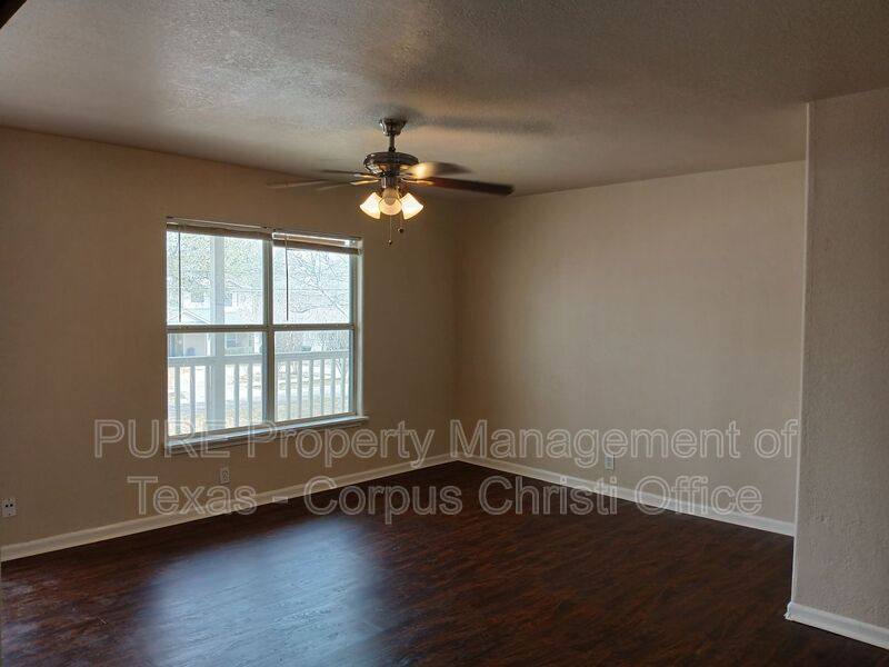 Apartment for rent at 901 Furman Ave #B, Corpus Christi, TX 78404