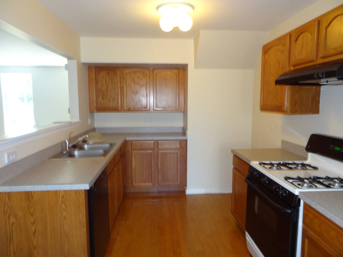 Condo for rent at 729 Serendipity Dr, Aurora, IL 60504