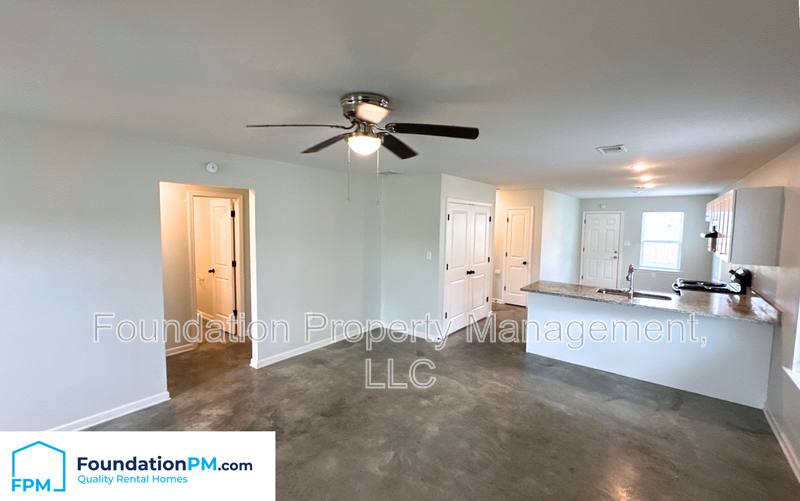 House for rent at 2504 Sl Henry St, West Memphis, AR 72301