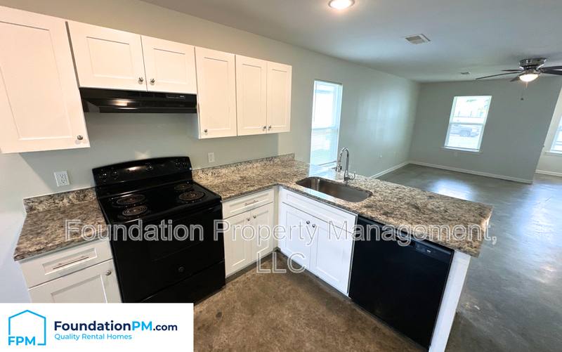 House for rent at 2504 Sl Henry St, West Memphis, AR 72301