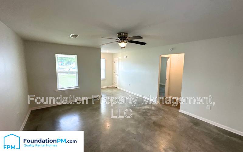 House for rent at 2504 Sl Henry St, West Memphis, AR 72301