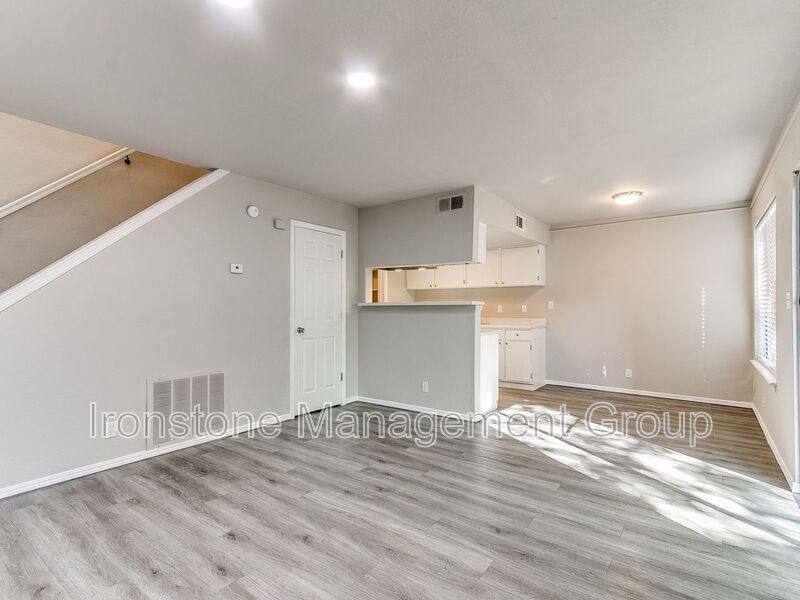 House for rent at 1113 W Fulton St, Broken Arrow, OK 74012