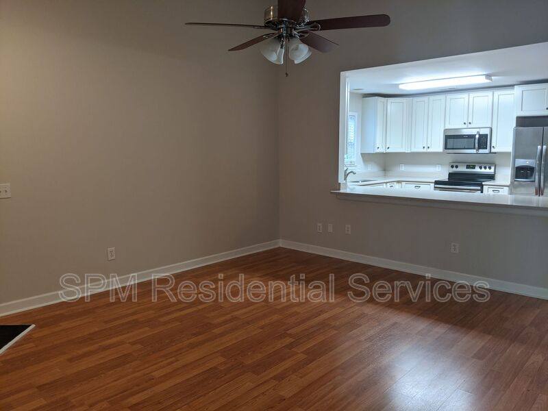 House for rent at 514 Foxwood Lane, Wilmington, NC 28409