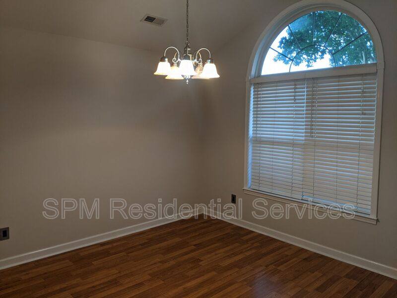 House for rent at 514 Foxwood Lane, Wilmington, NC 28409