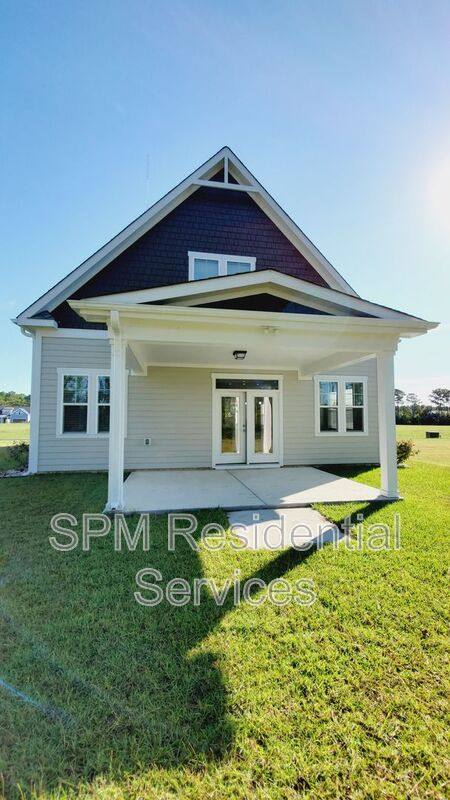 House for rent at 178 Spicer Lake Dr, Holly Ridge, NC 28445