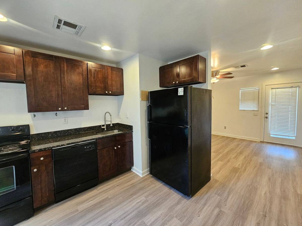 Apartment for rent at 3015 N 22nd St, Phoenix, AZ 85016