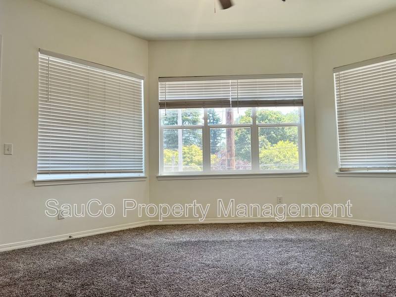 Apartment for rent at 33763 E Columbia Ave #16, Scappoose, OR 97056
