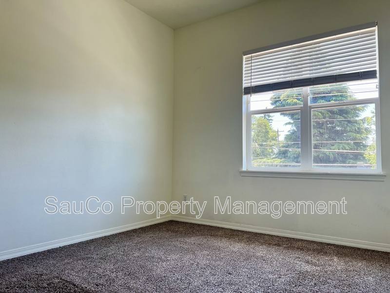 Apartment for rent at 33763 E Columbia Ave #16, Scappoose, OR 97056