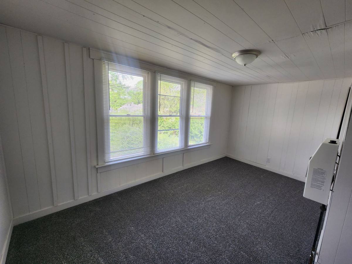 Apartment for rent at 1122 Larchmont Ave, Louisville, KY 40215
