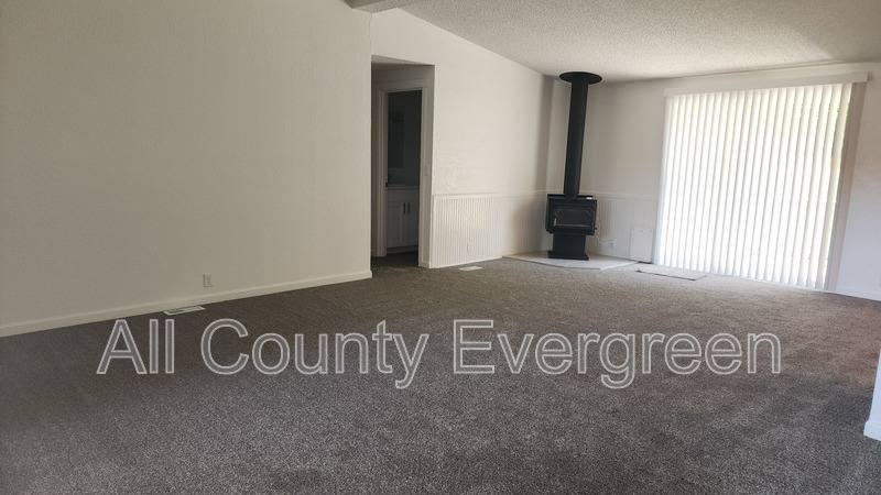 House for rent at 33425 Benbow Dr E, Graham, WA 98338