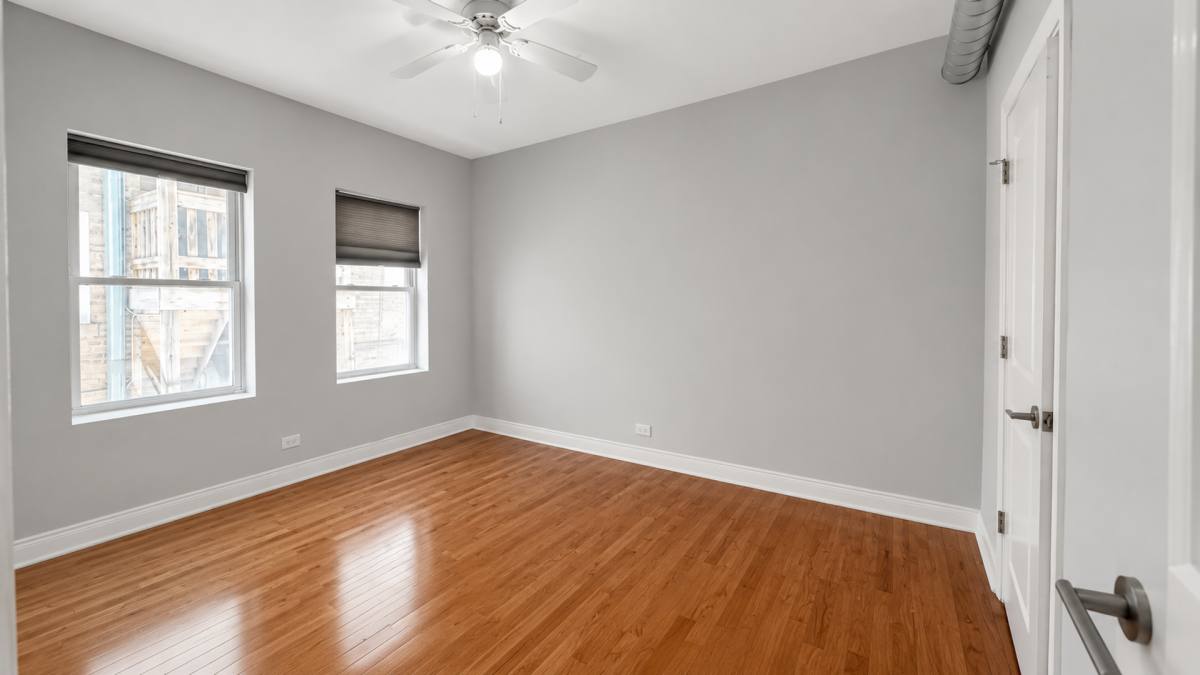 Apartment for rent at 6981 N Sheridan Rd, Chicago, IL 60626