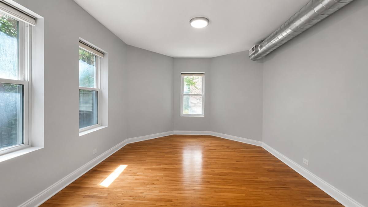 Apartment for rent at 6981 N Sheridan Rd, Chicago, IL 60626