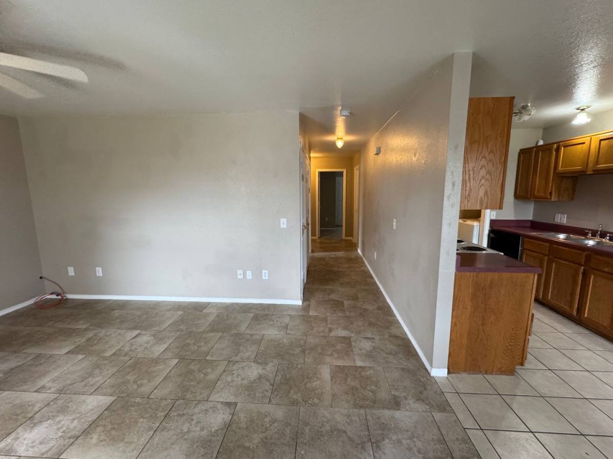 Townhouse for rent at 6th Place, Stilwell, OK 74960