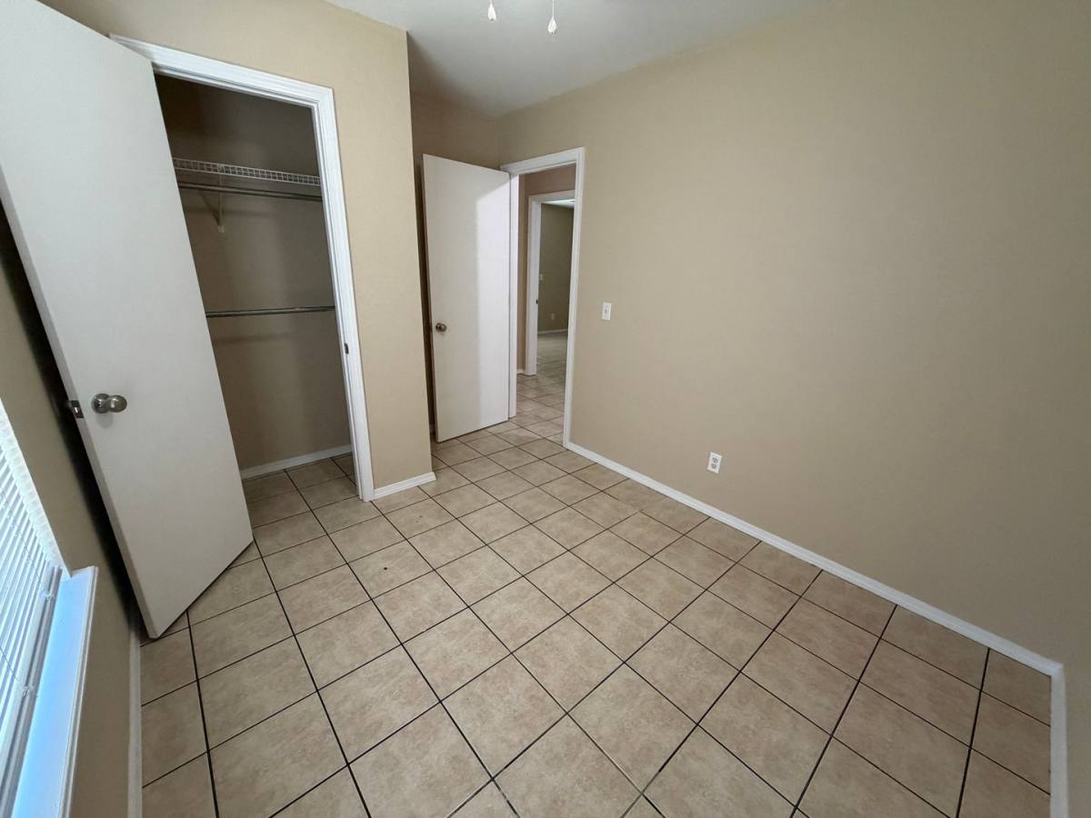 6th Place, Stilwell, OK 74960 - Townhouse for Rent - Image 10