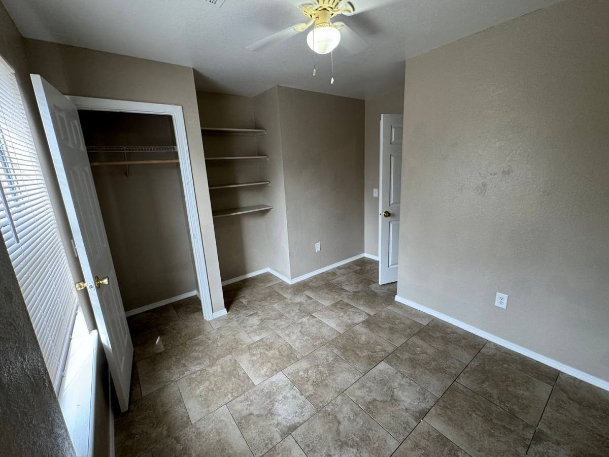 Townhouse for rent at 6th Place, Stilwell, OK 74960