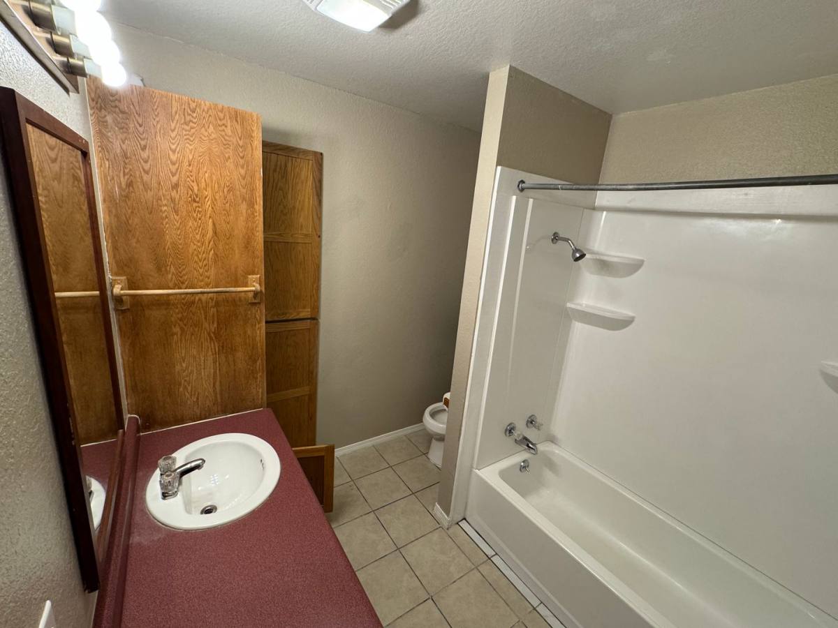 Townhouse for rent at 6th Place, Stilwell, OK 74960