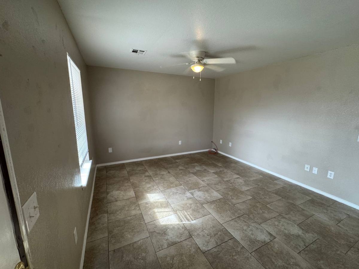 Townhouse for rent at 6th Place, Stilwell, OK 74960