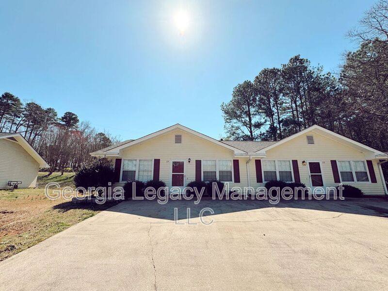 House for rent at 114 Creekside Dr, Commerce, GA 30529