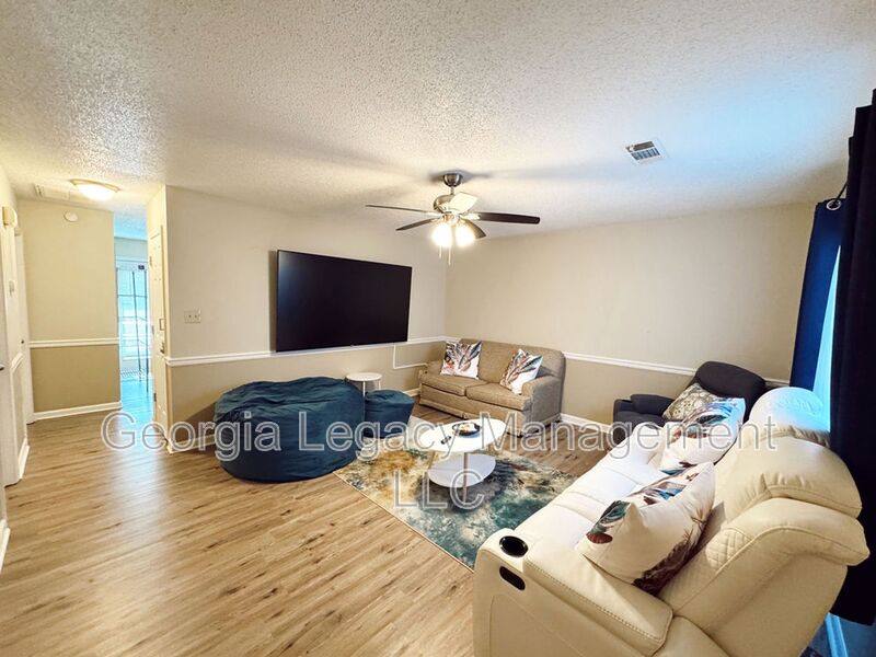 House for rent at 114 Creekside Dr, Commerce, GA 30529