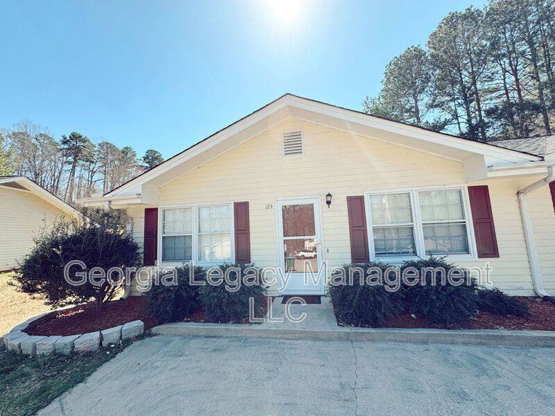 House for rent at 114 Creekside Dr, Commerce, GA 30529