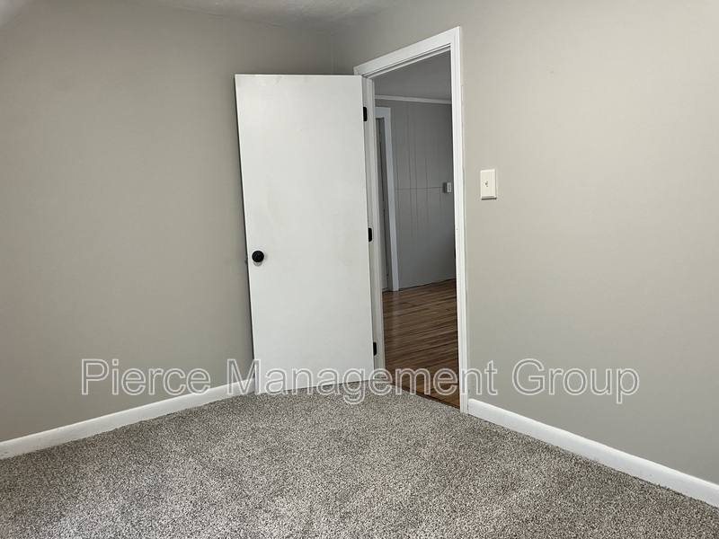 Apartment for rent at 308 Bartlett St #3, Manchester, NH 03102