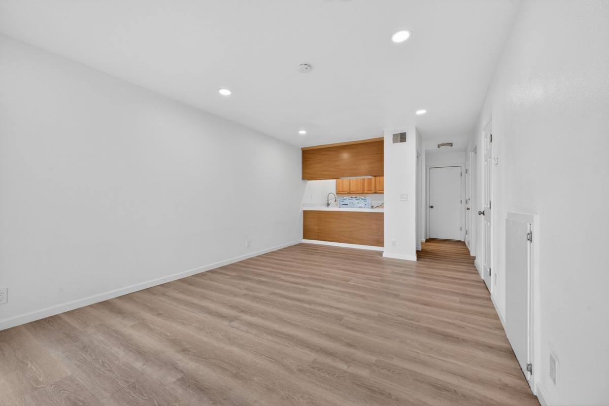 Townhouse for rent at 1116 Cortez St, Salinas, CA 93905